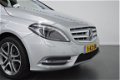 Mercedes-Benz B-klasse - 200 Prestige Automaat, Led, navi, xenon, panoramadak - 1 - Thumbnail