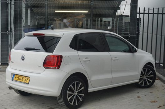 Volkswagen Polo - 1.2 TSI 90PK 5D Highline - 1