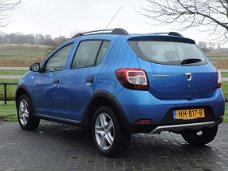 Dacia Sandero - TCe 90pk Stepway | HOGE INSTAP | RIJKLAARPRIJS INCLUSIEF AFLEVERPAKKET T.W.V. € 695,