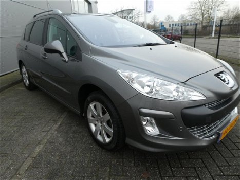 Peugeot 308 - 150pk SW 7 Persoons Navi/Winterset - 1