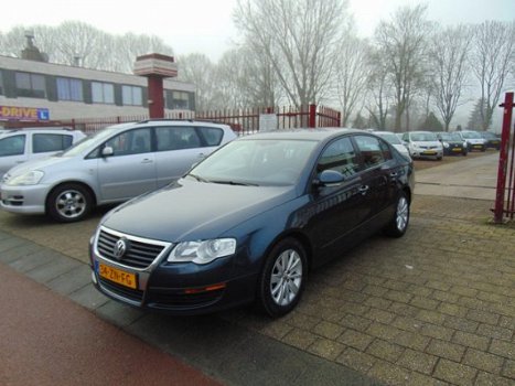 Volkswagen Passat - 1.4 TSI 90KW Comfortline - 1