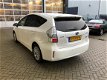 Toyota Prius Wagon - 1.8 Aspiration, leer, navigatie, parkeersensoren - 1 - Thumbnail