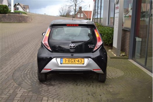 Toyota Aygo - 1.0 VVT-i x-clusiv - 1