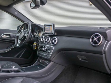 Mercedes-Benz A-klasse - A 180 Automaat Urban Line | Park Pilot | Navigatie - 1