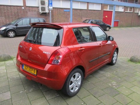 Suzuki Swift - 1.3 Bandit nl auto- lage km stand -nap- key less-5 deurs - 1