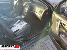 Volvo S60 - 2.0T Summum VOLL STOELVRW NAVI LEDER 17INCH