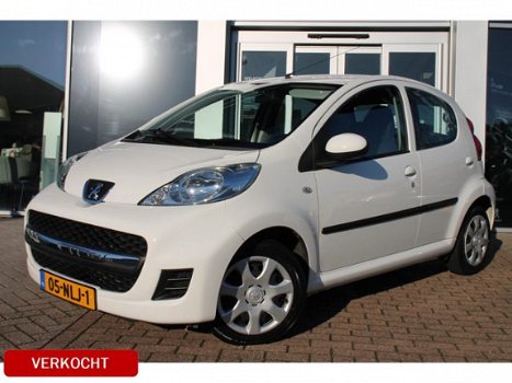 Peugeot 107 - 1.0-12V Urban Move Airco - 1