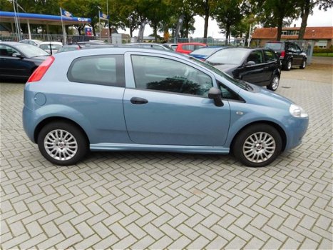 Fiat Grande Punto - 1.3 M-Jet Actual -- airco - 1