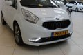 Kia Venga - 1.4 CVVT ExecutiveLine Navigatie| Cruise Control| LM Velgen tot 7 jaar fabrieksgarantie - 1 - Thumbnail