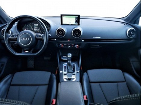 Audi A3 Sportback - 1.4 e-tron PHEV S-line/Pano-dak/Lane assist - 1