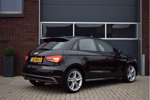 Audi A1 Sportback - 1.4 TDI 90pk S-line Admired Navi/Xenon/17