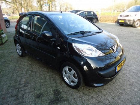 Peugeot 107 - 5 Drs Airco 1.0-12V XS - 1