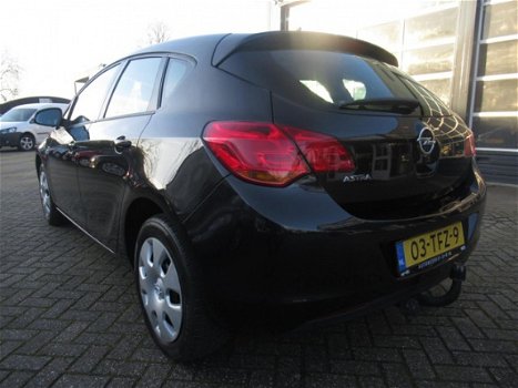 Opel Astra - 1.4 Business Edition NAVI - 1