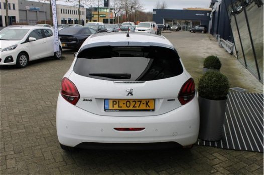 Peugeot 208 - 1.2 5drs PureTech Allure *NAVI*CRUISE CONTROL*AIRCO*PANO DAK*LMV* | NERFKENS DEAL | - 1