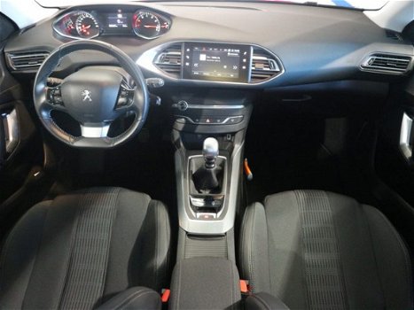 Peugeot 308 - 1.2 130 pk Allure | Full Led koplampen | Navigatie | Panoramadak - 1