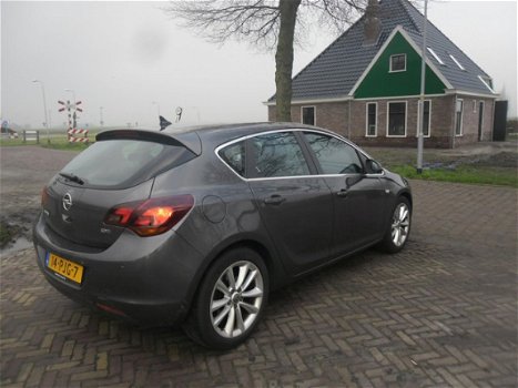 Opel Astra - 1.7 CDTi Cosmo NAVI.CLIMA, 4XELECRAMEN, EX BPM - 1