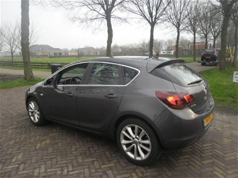 Opel Astra - 1.7 CDTi Cosmo NAVI.CLIMA, 4XELECRAMEN, EX BPM - 1