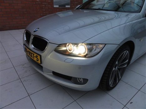 BMW 3-serie Cabrio - L.M.Velgen / Navigatie / Bluetooth 320i Automaat Zeer nette en complete auto - 1