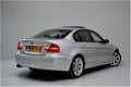 BMW 3-serie - 325i 218pk High Execuitve automaat 6-Cilinder/Org-NL/NAP/Schuifdak/Leer/Groot-Navigati - 1 - Thumbnail