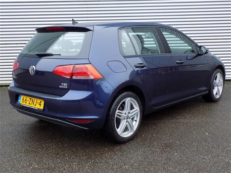 Volkswagen Golf - 1.2 TSI 85PK Trendline navi cruise control telefoonvoorbereiding - 1