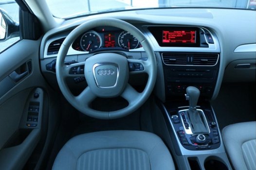 Audi A4 Avant - 1.8 TFSI Pro Line Business (160pk) - nw model - NAVI 18