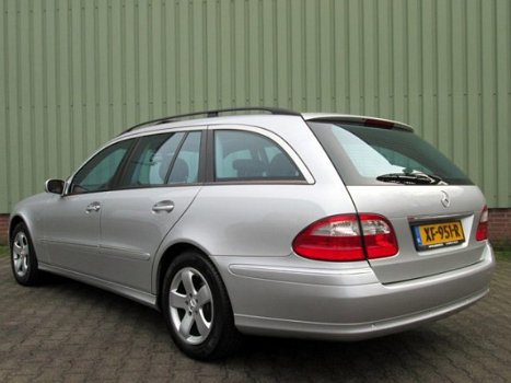 Mercedes-Benz E-klasse Combi - 320 CDI Avantg Autom Dak Xenon Dealer onderhouden in zeer nette staat - 1