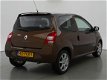 Renault Twingo - 1.2-16V *55.221 KM* COLLECTION + AIRCO / LMV / NIEUWE DISTRIBUTIE - 1 - Thumbnail