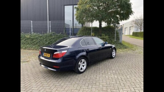 BMW 5-serie - 520i Executive Nette 520 goed onderhouden - 1