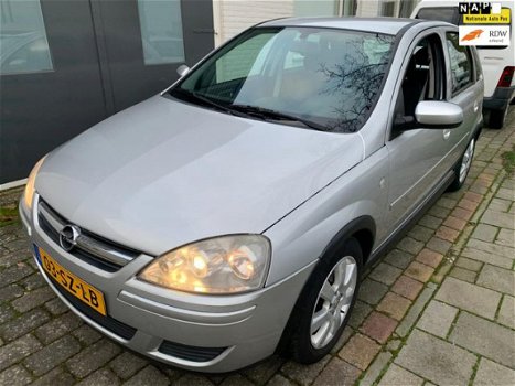 Opel Corsa - 1.2-16V Silverline - 1