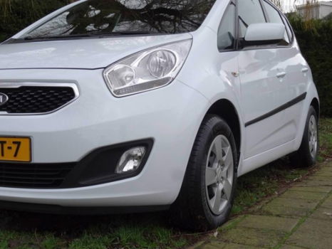 Kia Venga - 1.4 CVVT X-tra met Navigatie en Camera - 1