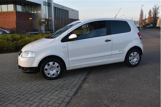 Volkswagen Up! - 1.0 take up FOX AIRCO STYLE BJ. 2011 - 1