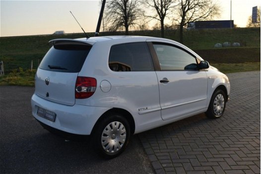 Volkswagen Up! - 1.0 take up FOX AIRCO STYLE BJ. 2011 - 1