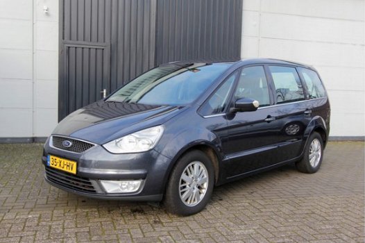 Ford Galaxy - 2.0-16V Ghia - 1