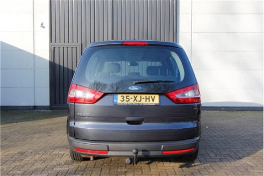 Ford Galaxy - 2.0-16V Ghia - 1