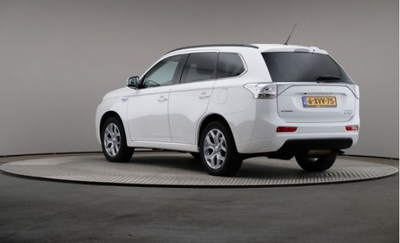 Mitsubishi Outlander - 2.0 PHEV Executive Edition, Automaat, Leder, Navigatie - 1