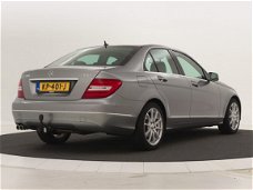 Mercedes-Benz C-klasse - 180 Blue Eff. Avantgarde Parkeersensoren | Stoelverwarming | Trekhaak | Air