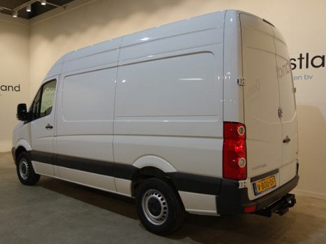 Volkswagen Crafter - 35 2.0 TDI 140 PK L2H2 / Airco / Cruise Control / Navigatie / Trekhaak / PDC / - 1