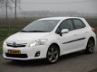 Toyota Auris - 1.8 Full Hybrid Dynamic Met ECC/Navigatie/PDC/Camera - 1 - Thumbnail