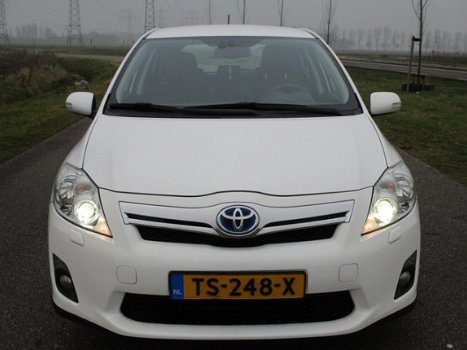 Toyota Auris - 1.8 Full Hybrid Dynamic Met ECC/Navigatie/PDC/Camera - 1