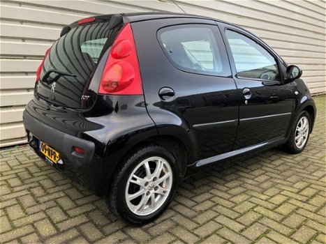 Peugeot 107 - 1.0-12V Millesim 200 5DRS, Airco, Elektr.ramen, Centr.deurvergr., Dealeronderhouden - 1