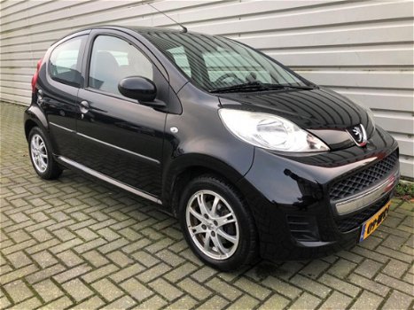 Peugeot 107 - 1.0-12V Millesim 200 5DRS, Airco, Elektr.ramen, Centr.deurvergr., Dealeronderhouden - 1