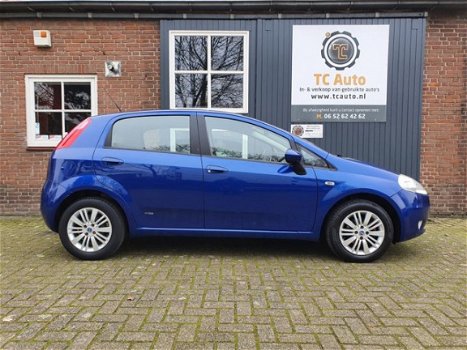 Fiat Grande Punto - 1.4 Edizione Blue & Me Clima Apk 17-01-2021 5 deurs - 1