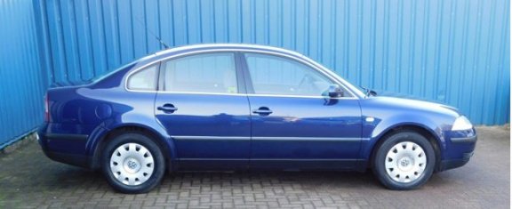 Volkswagen Passat - 2.0 Comfortline 