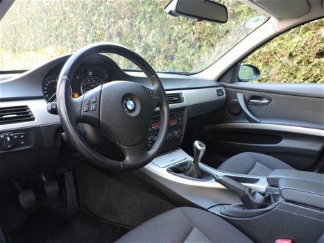 BMW 3-serie - 320i Dynamic Executive | Climate control | Cruise control | - 1