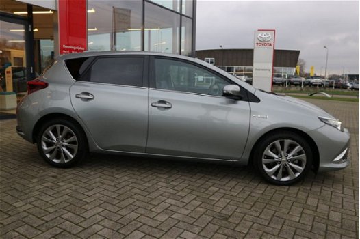 Toyota Auris - 1.8 Hybrid Business Pro | Rijklaar incl. 24 mnd garantie | - 1