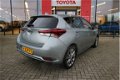 Toyota Auris - 1.8 Hybrid Business Pro | Rijklaar incl. 24 mnd garantie | - 1 - Thumbnail