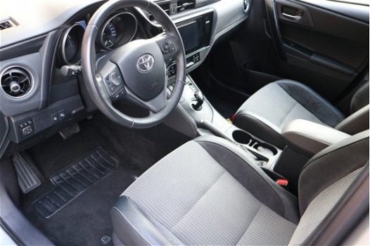 Toyota Auris - 1.8 Hybrid Business Pro | Rijklaar incl. 24 mnd garantie | - 1