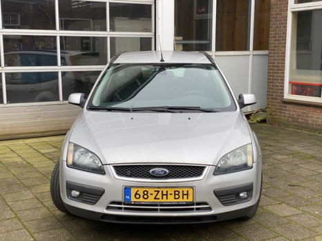 Ford Focus Wagon - 1.8-16V Ambiente Flexifuel (Bj 2008) Navi - 1