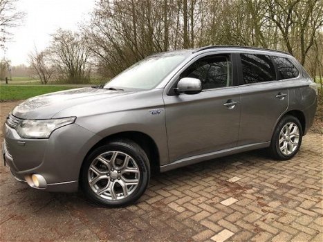 Mitsubishi Outlander - 2.0 PHEV Instyle+ 2013/MARGEPRIJS/NAP/ - 1