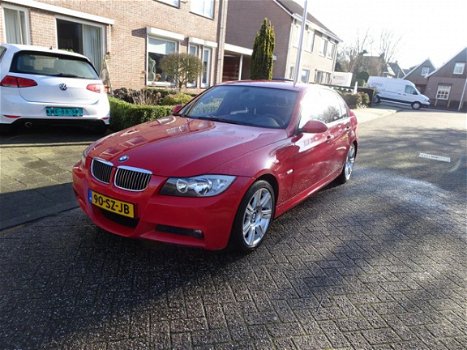 BMW 3-serie - 320i Business Line m3 bumpers farari rood goed onderhouden en nette auto inruil mog - 1